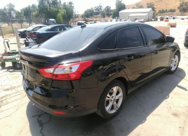 Photo 3 VIN: 1FAHP3F29CL139982 - FORD FOCUS 