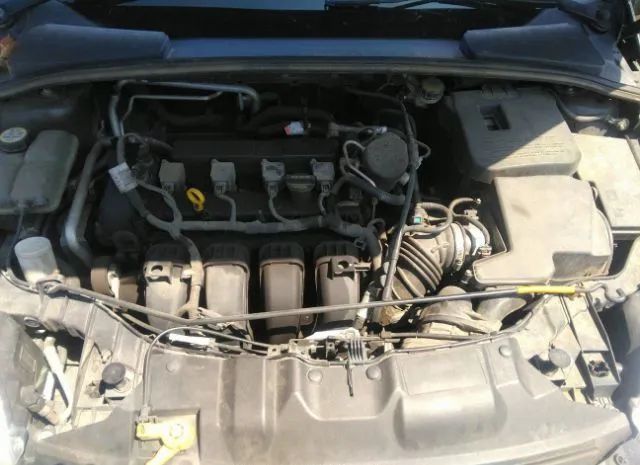 Photo 9 VIN: 1FAHP3F29CL139982 - FORD FOCUS 