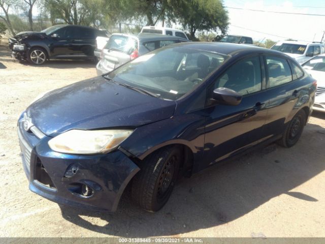 Photo 1 VIN: 1FAHP3F29CL163943 - FORD FOCUS 