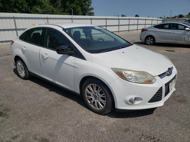 Photo 3 VIN: 1FAHP3F29CL178703 - FORD FOCUS SE 