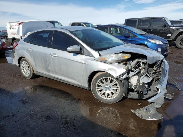 Photo 3 VIN: 1FAHP3F29CL179169 - FORD FOCUS SE 