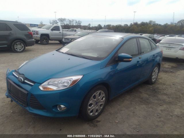 Photo 1 VIN: 1FAHP3F29CL215619 - FORD FOCUS 