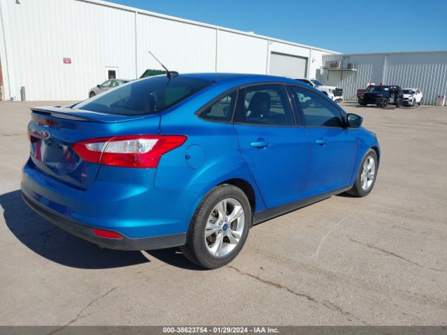 Photo 3 VIN: 1FAHP3F29CL227110 - FORD FOCUS 