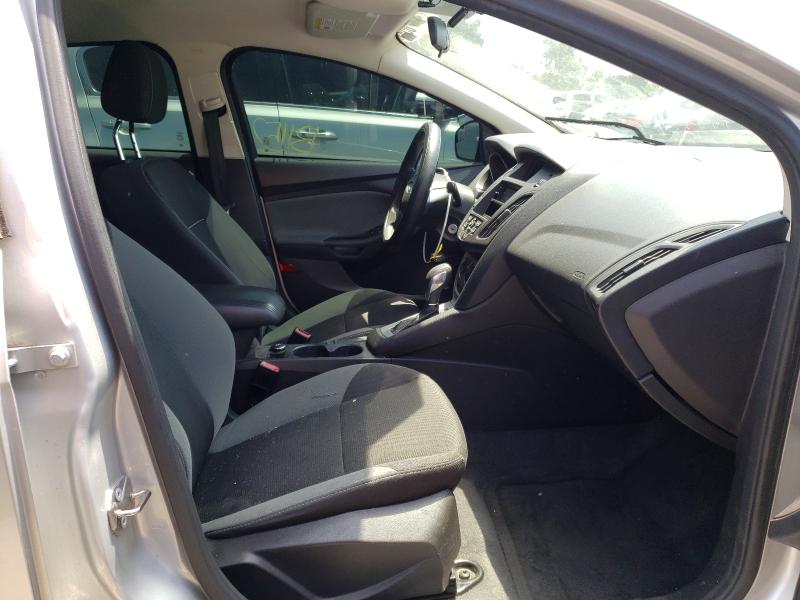 Photo 4 VIN: 1FAHP3F29CL251665 - FORD FOCUS SE 