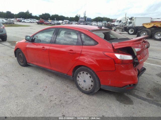 Photo 2 VIN: 1FAHP3F29CL276887 - FORD FOCUS 