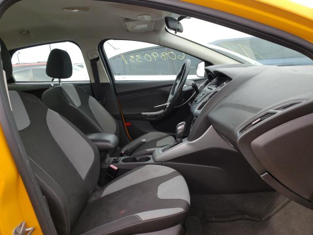 Photo 4 VIN: 1FAHP3F29CL311122 - FORD FOCUS SE 