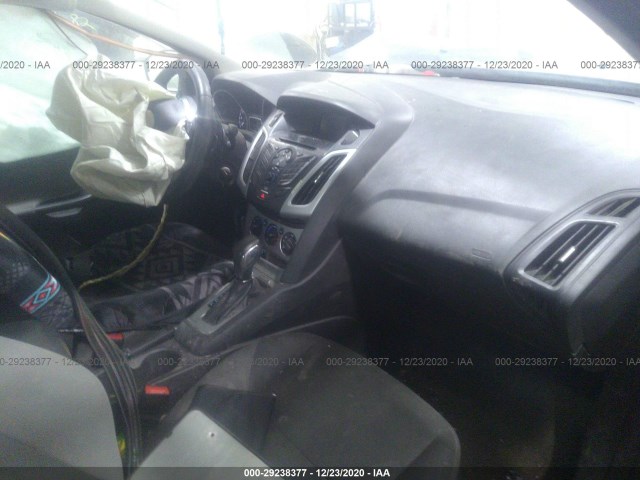 Photo 4 VIN: 1FAHP3F29CL337106 - FORD FOCUS 