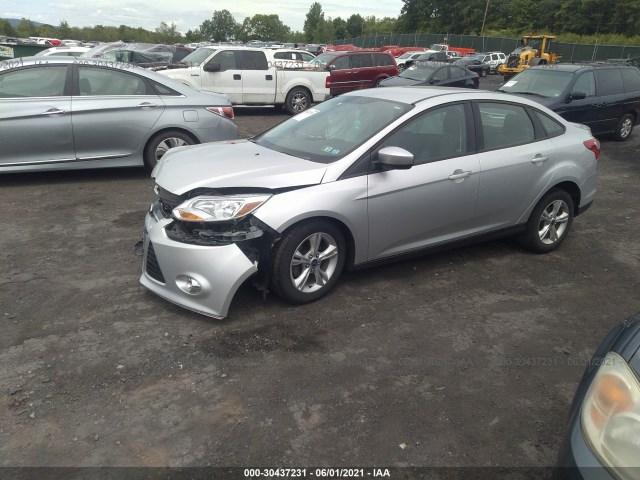 Photo 1 VIN: 1FAHP3F29CL366136 - FORD FOCUS 