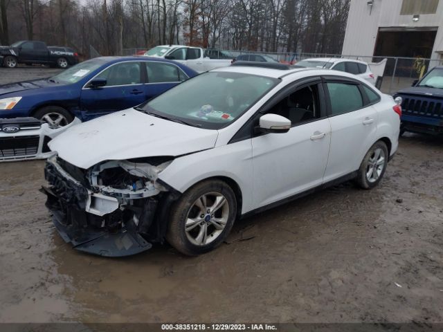 Photo 1 VIN: 1FAHP3F29CL441871 - FORD FOCUS 