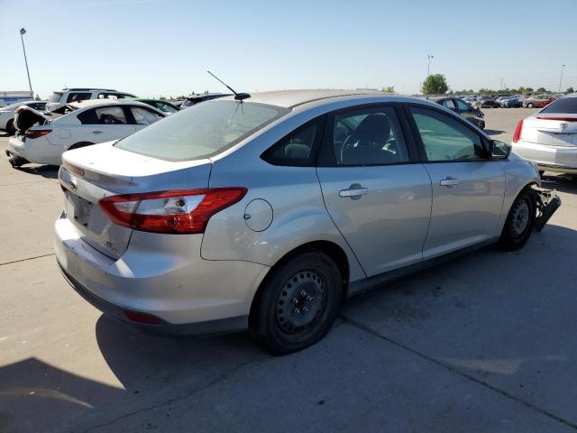 Photo 2 VIN: 1FAHP3F29CL454944 - FORD FOCUS 