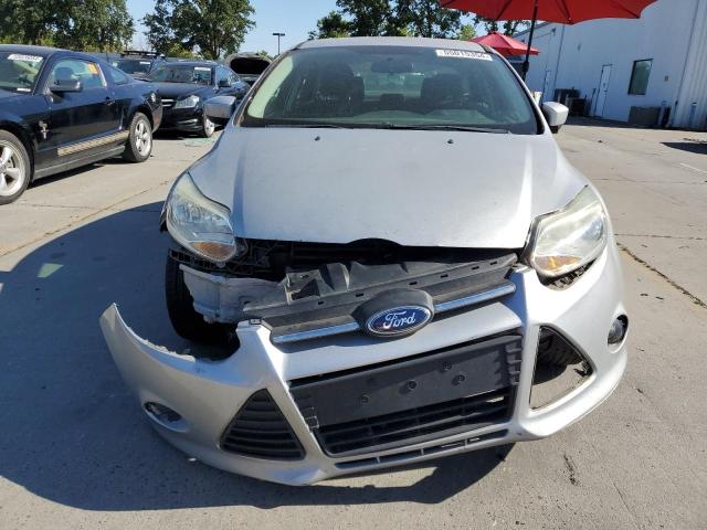 Photo 4 VIN: 1FAHP3F29CL454944 - FORD FOCUS 