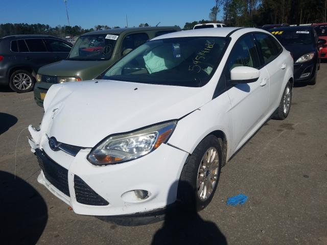 Photo 1 VIN: 1FAHP3F2XCL107896 - FORD FOCUS SE 