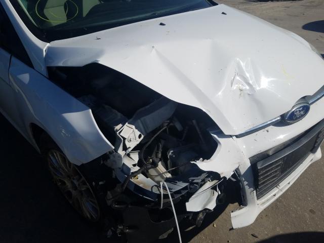 Photo 8 VIN: 1FAHP3F2XCL107896 - FORD FOCUS SE 