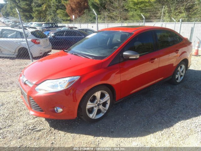 Photo 1 VIN: 1FAHP3F2XCL109535 - FORD FOCUS 