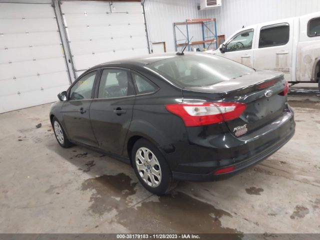 Photo 2 VIN: 1FAHP3F2XCL112242 - FORD FOCUS 