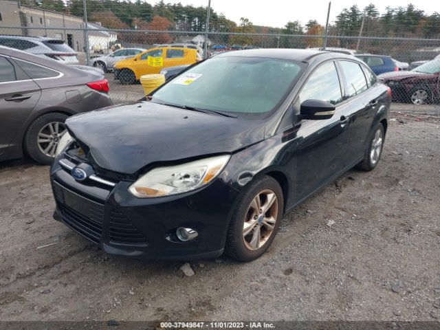 Photo 1 VIN: 1FAHP3F2XCL138095 - FORD FOCUS 