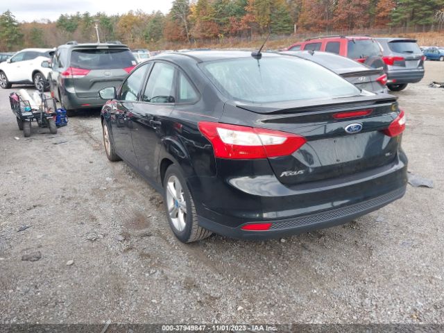 Photo 2 VIN: 1FAHP3F2XCL138095 - FORD FOCUS 