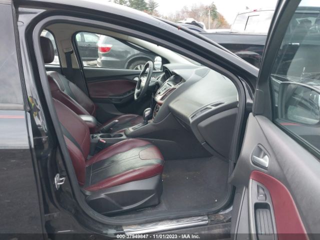 Photo 4 VIN: 1FAHP3F2XCL138095 - FORD FOCUS 