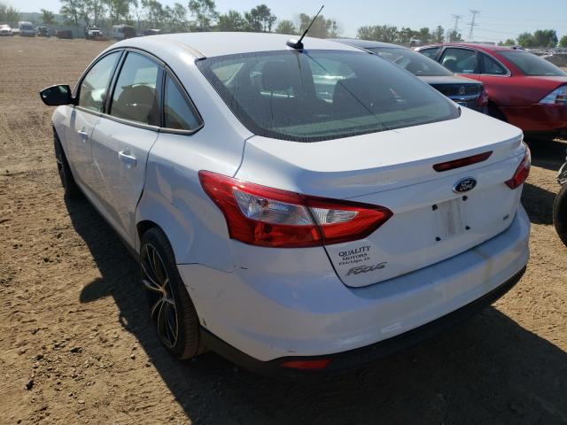 Photo 2 VIN: 1FAHP3F2XCL207609 - FORD FOCUS SE 