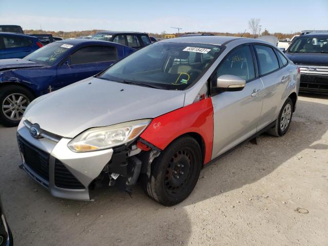 Photo 1 VIN: 1FAHP3F2XCL216309 - FORD FOCUS SE 