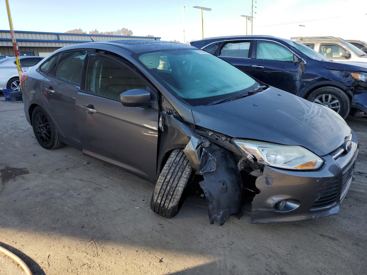 Photo 3 VIN: 1FAHP3F2XCL288658 - FORD FOCUS 