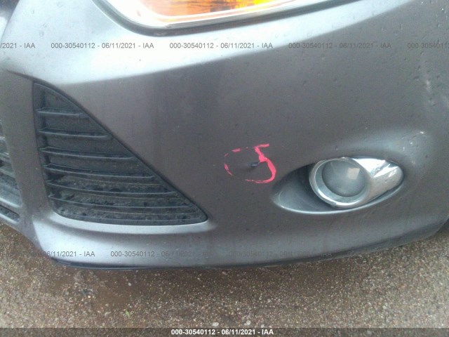 Photo 5 VIN: 1FAHP3F2XCL294704 - FORD FOCUS 