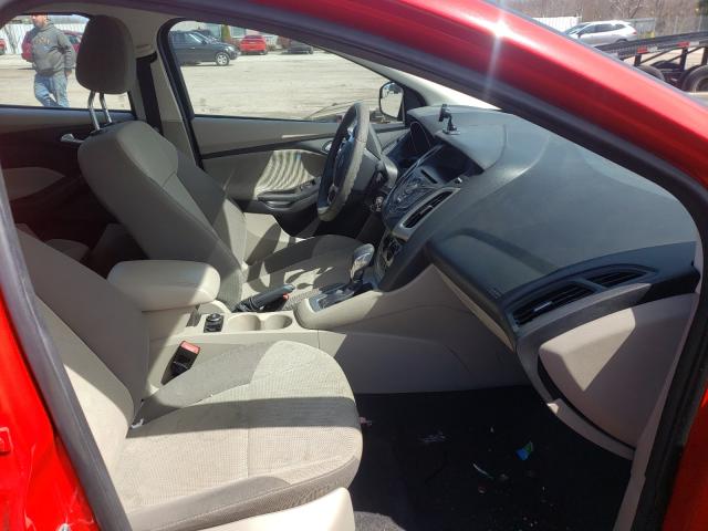 Photo 4 VIN: 1FAHP3F2XCL299773 - FORD FOCUS SE 