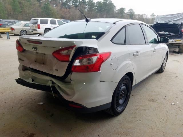 Photo 3 VIN: 1FAHP3F2XCL303028 - FORD FOCUS SE 