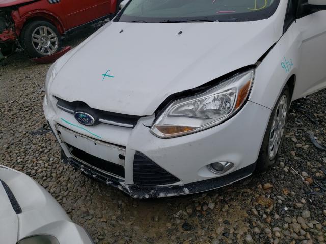 Photo 8 VIN: 1FAHP3F2XCL303045 - FORD FOCUS SE 