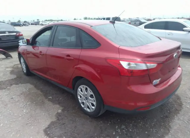 Photo 2 VIN: 1FAHP3F2XCL329614 - FORD FOCUS 