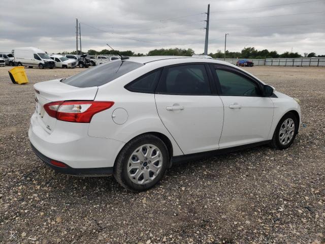 Photo 2 VIN: 1FAHP3F2XCL433343 - FORD FOCUS SE 