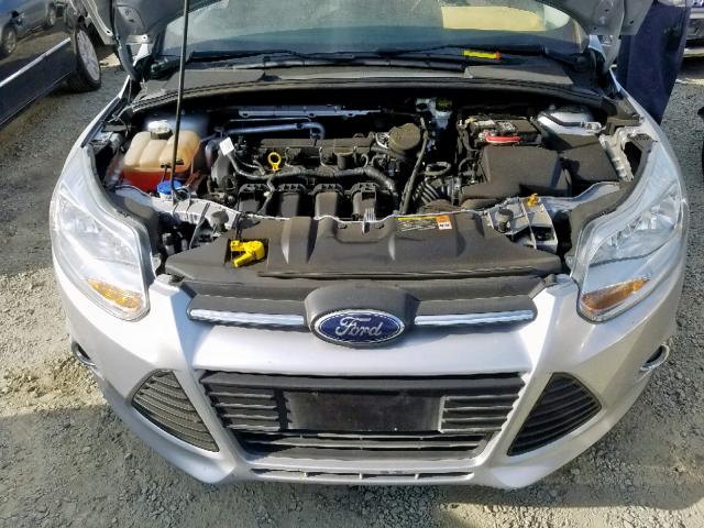 Photo 6 VIN: 1FAHP3F2XCL436310 - FORD FOCUS SE 