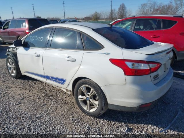 Photo 2 VIN: 1FAHP3F2XCL447842 - FORD FOCUS 