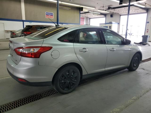 Photo 2 VIN: 1FAHP3F2XCL456427 - FORD FOCUS 