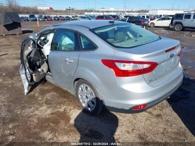 Photo 2 VIN: 1FAHP3F2XCL461384 - FORD FOCUS 