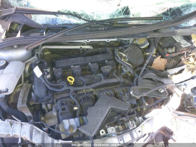 Photo 9 VIN: 1FAHP3F2XCL461384 - FORD FOCUS 