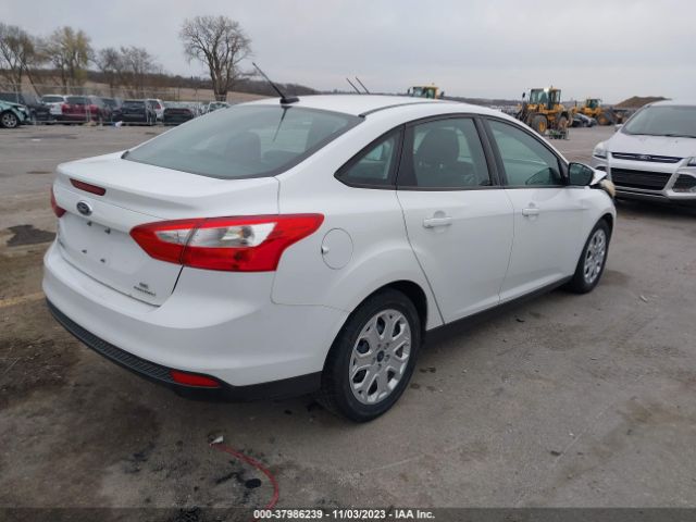 Photo 3 VIN: 1FAHP3F2XCL467458 - FORD FOCUS 