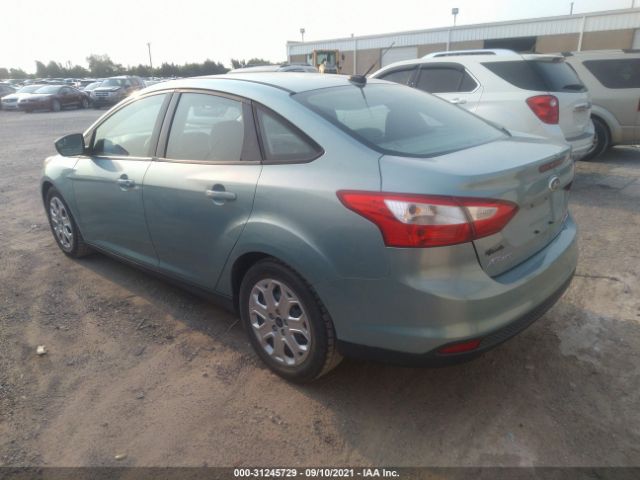 Photo 2 VIN: 1FAHP3F2XCL470215 - FORD FOCUS 