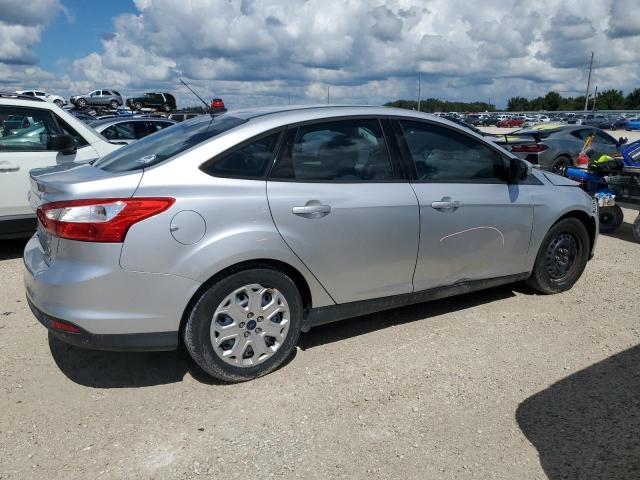 Photo 2 VIN: 1FAHP3F2XCL476841 - FORD FOCUS SE 