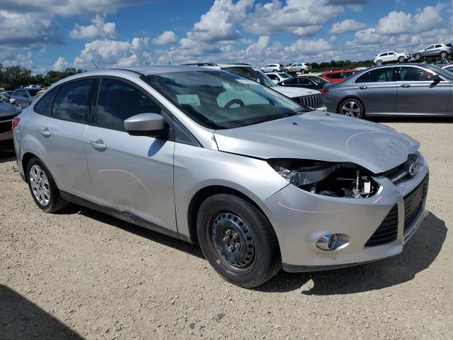 Photo 3 VIN: 1FAHP3F2XCL476841 - FORD FOCUS SE 