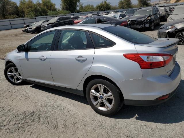 Photo 1 VIN: 1FAHP3F2XCL477360 - FORD FOCUS SE 