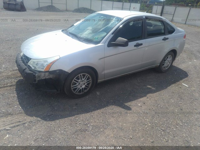 Photo 1 VIN: 1FAHP3FN0AW127483 - FORD FOCUS 