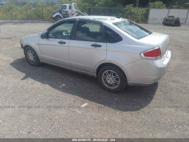 Photo 2 VIN: 1FAHP3FN0AW127483 - FORD FOCUS 