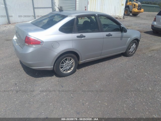 Photo 3 VIN: 1FAHP3FN0AW127483 - FORD FOCUS 