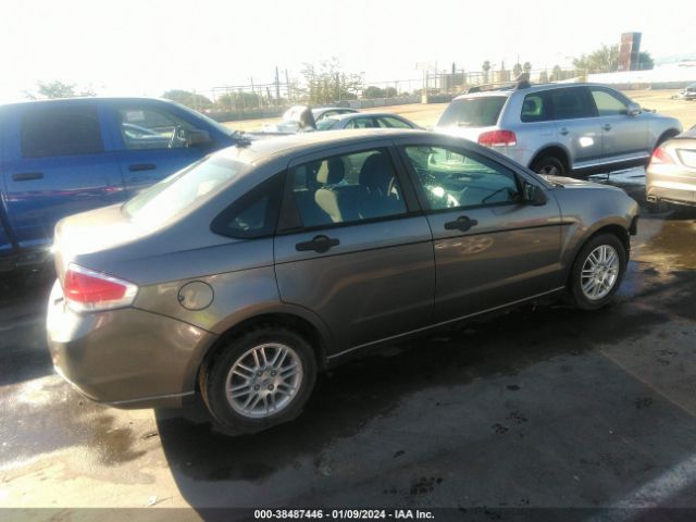 Photo 3 VIN: 1FAHP3FN0AW223937 - FORD FOCUS 