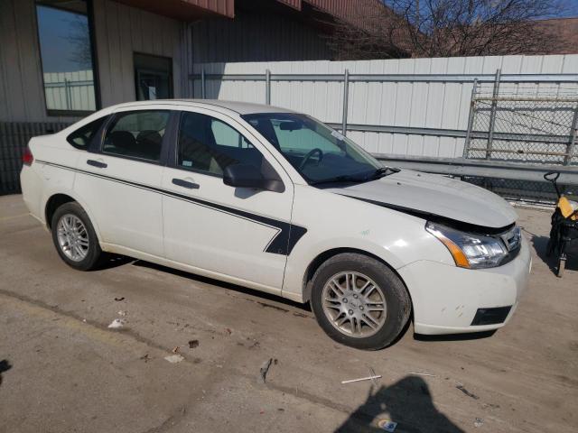 Photo 3 VIN: 1FAHP3FN0AW273639 - FORD FOCUS 