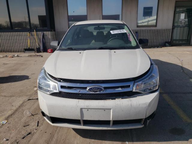 Photo 4 VIN: 1FAHP3FN0AW273639 - FORD FOCUS 