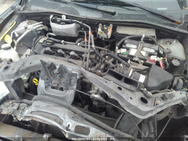 Photo 9 VIN: 1FAHP3FN0AW297987 - FORD FOCUS 