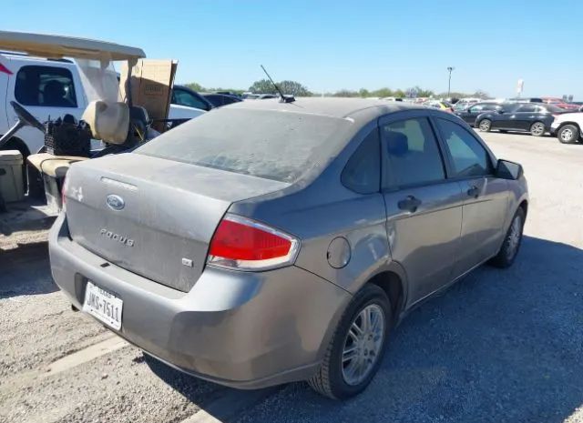 Photo 3 VIN: 1FAHP3FN0BW102729 - FORD FOCUS 