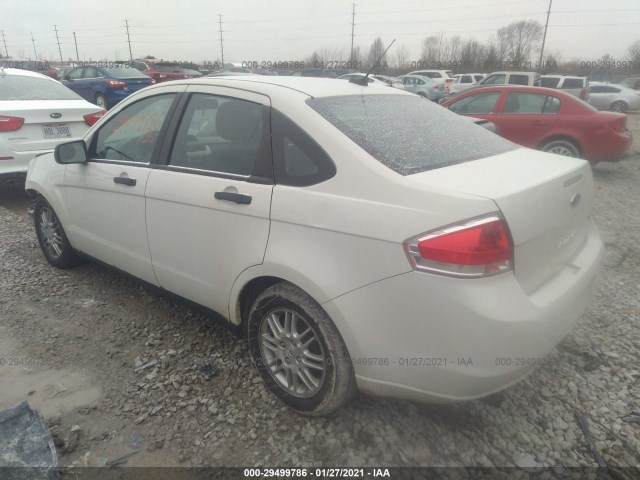 Photo 2 VIN: 1FAHP3FN0BW109910 - FORD FOCUS 